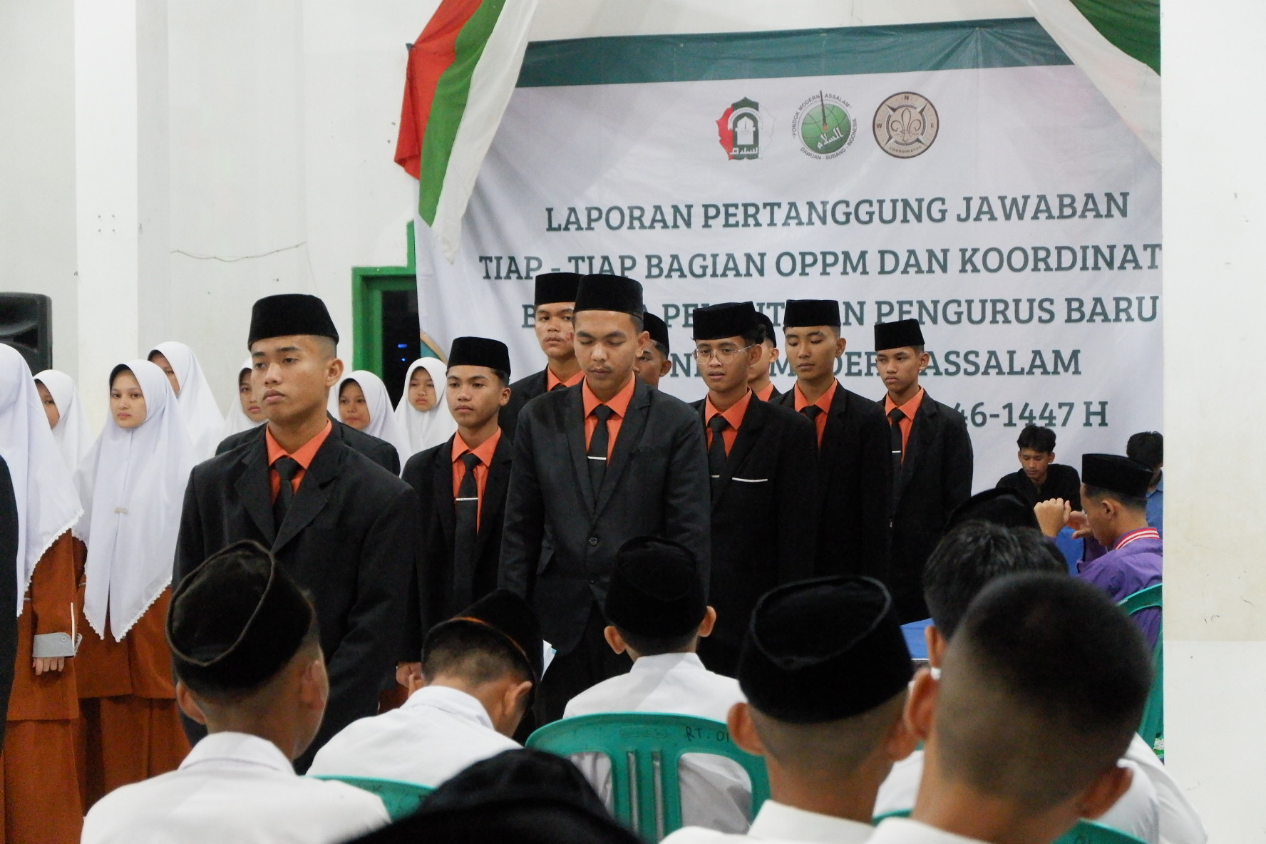 PERGANTIAN PENGURUS ORGANISASI PELAJAR PONDOK MODERN